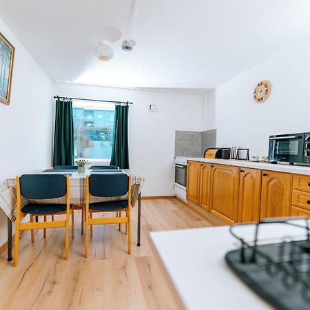 Hotel Nokling & Camping Hjelmeland Екстер'єр фото