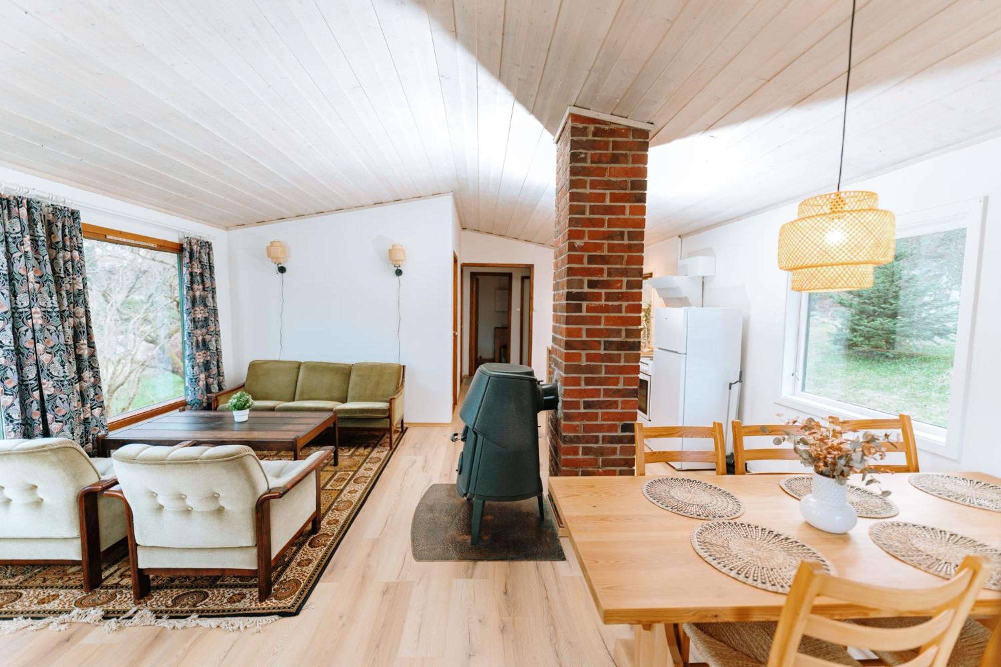 Hotel Nokling & Camping Hjelmeland Екстер'єр фото