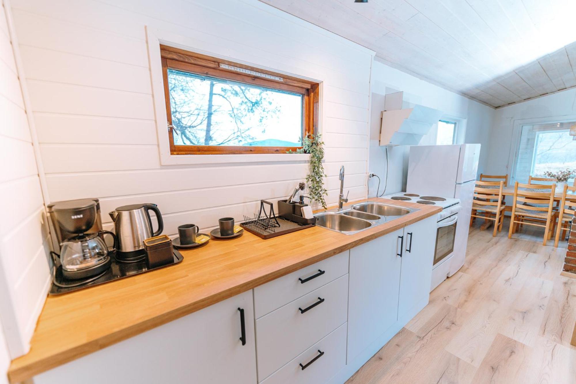 Hotel Nokling & Camping Hjelmeland Екстер'єр фото